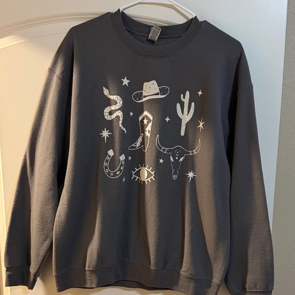 Women’s western theme crewneck